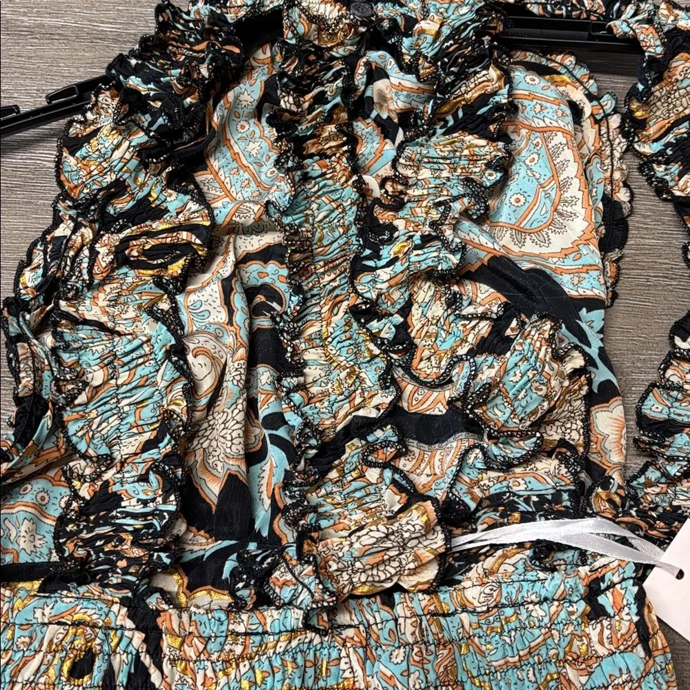 Elegant Black and Gold Patterned Halter Maxi Dress - Picture 4 of 5